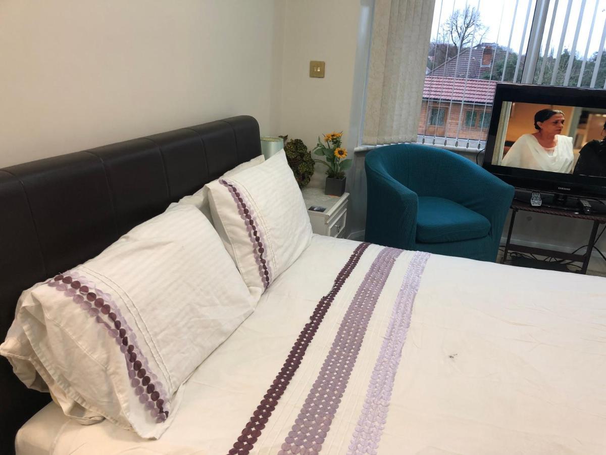 Lyndon B&B Solihull Esterno foto